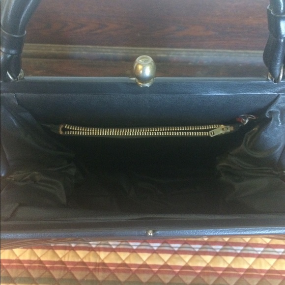 Purse - Picture 3 of 8